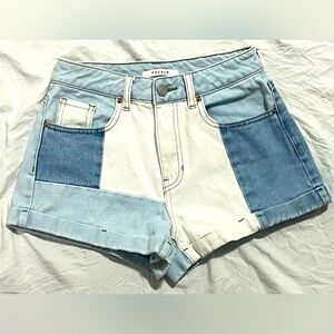 PacSun Women's Mom Short Blue and White Denim Shorts Size 24